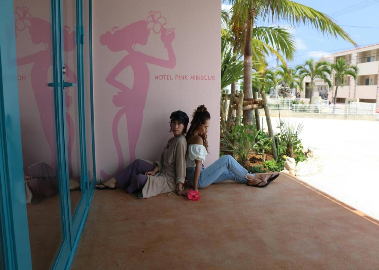 Hotel Pink Hibiscus Miyakojima  Exterior foto
